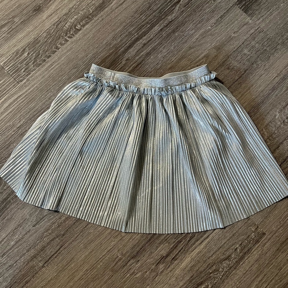 Cat & Jack Blush, Silver, and Red Skirts (Bundle!) - Picture 8 of 12